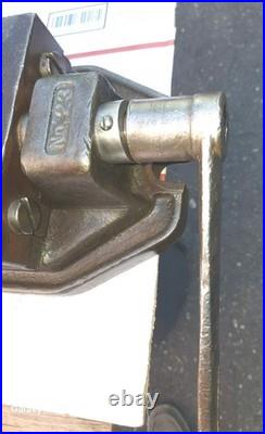 Brown & Sharpe #23? Lathe / Milling vise 6X3-1/2 jaw machinist Lathe tool Brown & Sharpe #23? Lathe / Milling vise 6X3-1/2 jaw machinist Lathe tool